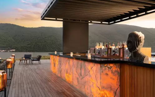 LUJO BODRUM -  ARENA BAR COUNTER